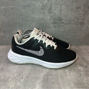 Nike Revolution 6 Premium Running Shoes DR9960-001 Womens sz 8 - black/white